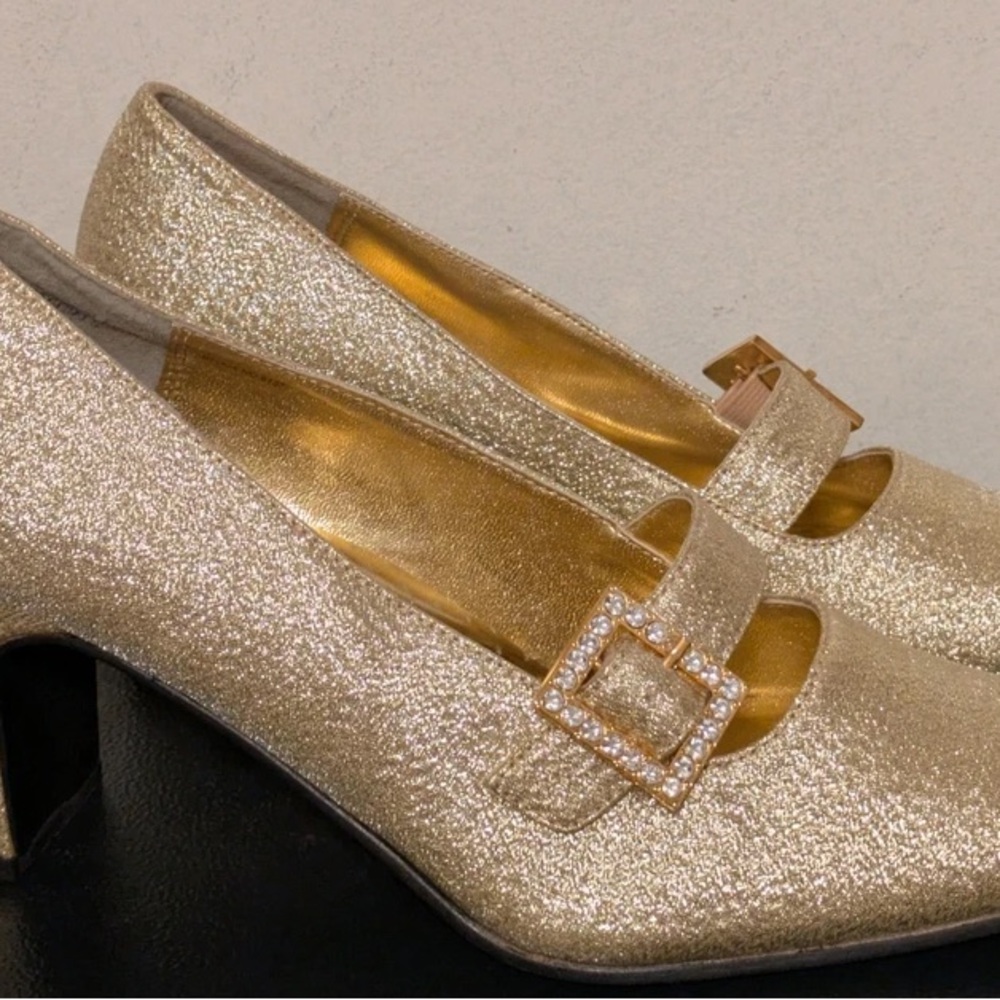 L'Oreal Women's Glittering Gold Heels - Picture 2 of 3